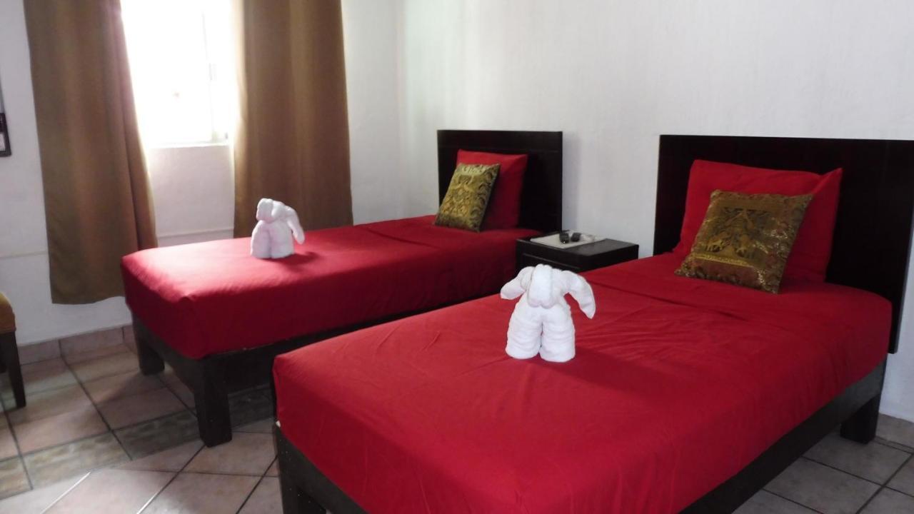 Hostel Casa Adriana Puerto Vallarta Exterior foto